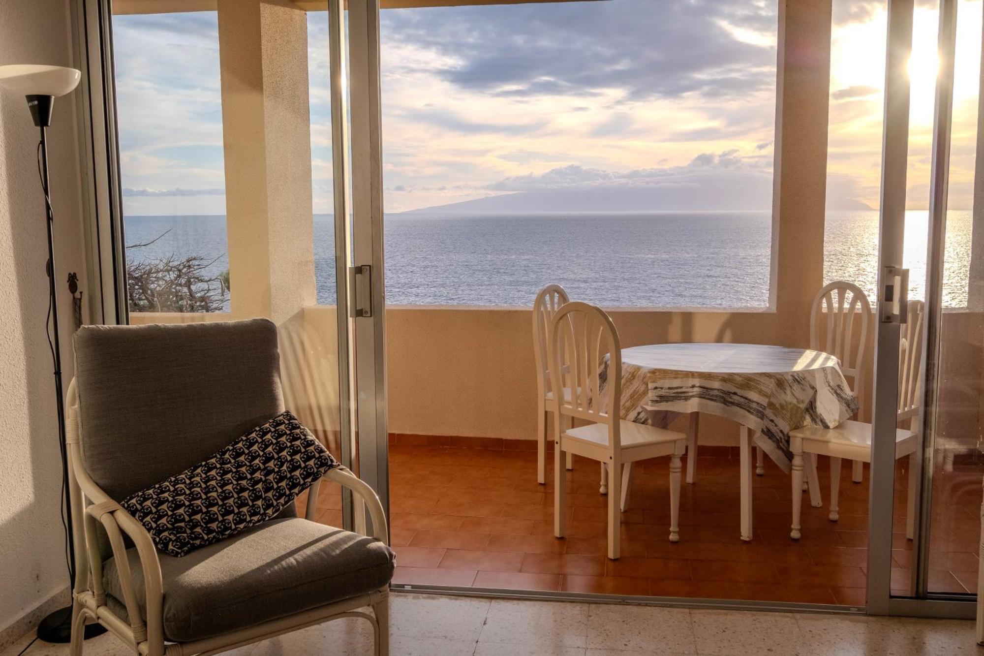 Tenerife Lizards - Apartment In The First Line 칼라오살바헤 외부 사진